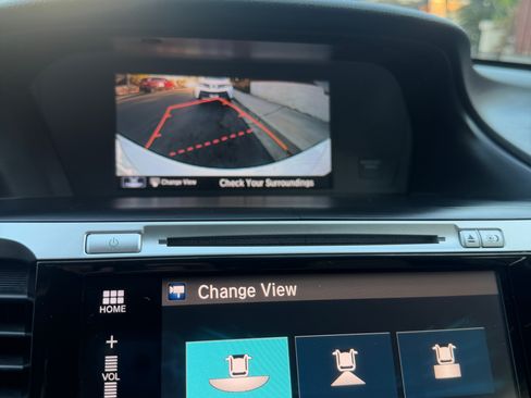 Used 2017 Honda Accord EX-L image 11