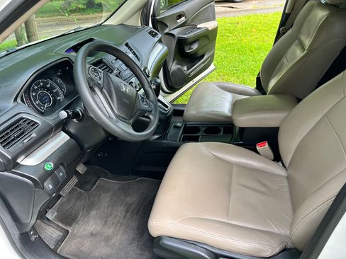 Used 2016 Honda CR-V LX image 8