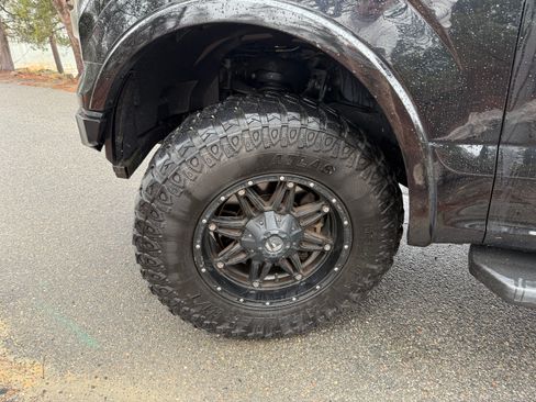 Used 2016 Ford F150 Lariat image 18