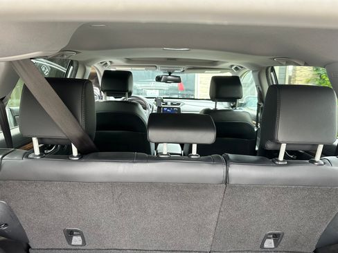 Used 2017 Honda CR-V EX-L image 9