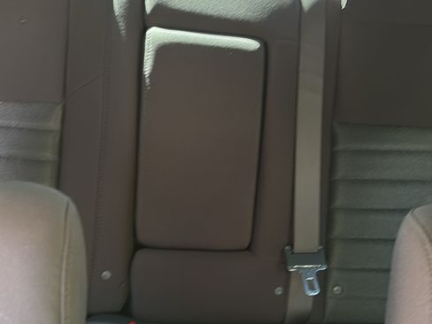 Used 2009 Dodge Challenger R/T RWD image 4