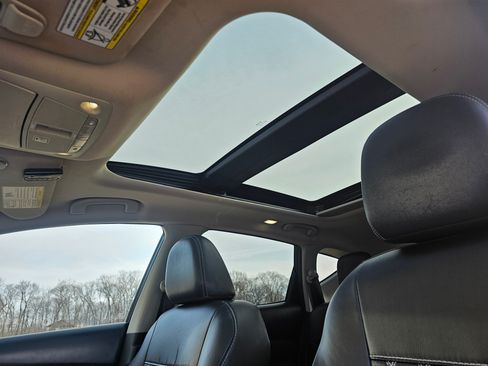 Used 2018 Nissan Murano Platinum image 1