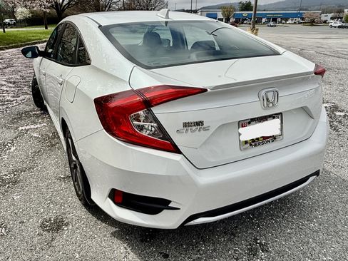 Used 2020 Honda Civic EX image 11