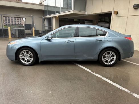 Used 2009 Acura TL w/ Technology Package FWD image 2