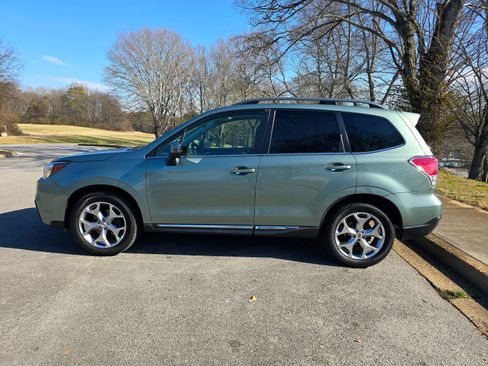 Used 2017 Subaru Forester 2.5i Touring image 11