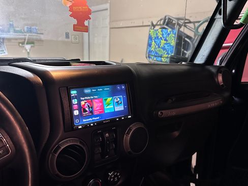 Used 2017 Jeep Wrangler Unlimited Sport w/ Quick Order Package 24S image 8