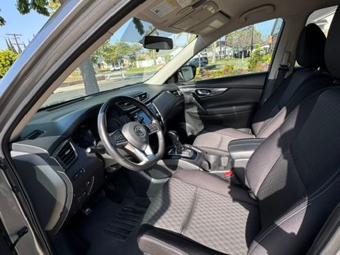 Used 2018 Nissan Rogue S w/ S Value Package FWD image 12