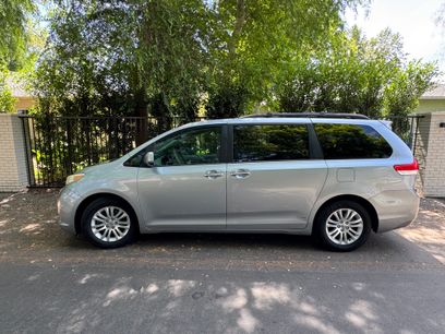 Used 2013 Toyota Sienna XLE
