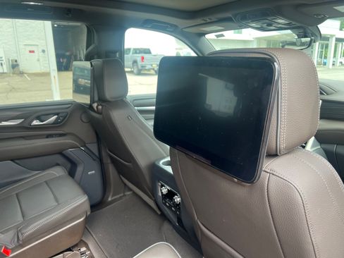 Used 2021 GMC Yukon Denali w/ Denali Ultimate Package image 6