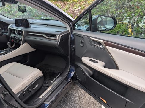 Used 2021 Lexus RX 350 FWD w/ Premium Package image 12