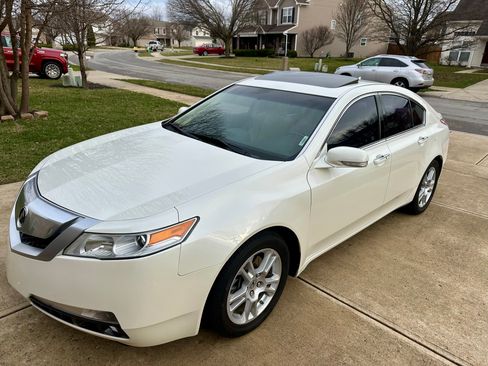 Used 2010 Acura TL w/ Technology Package image 4