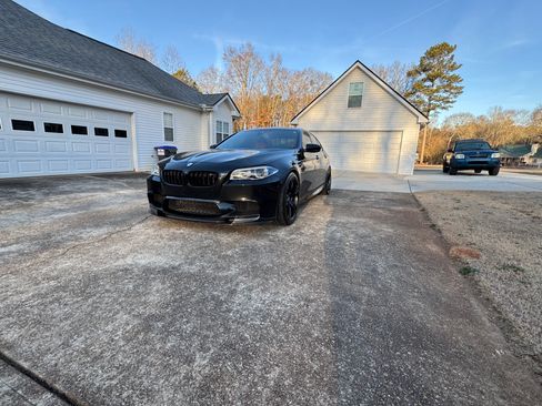 Used 2016 BMW M5 image 9