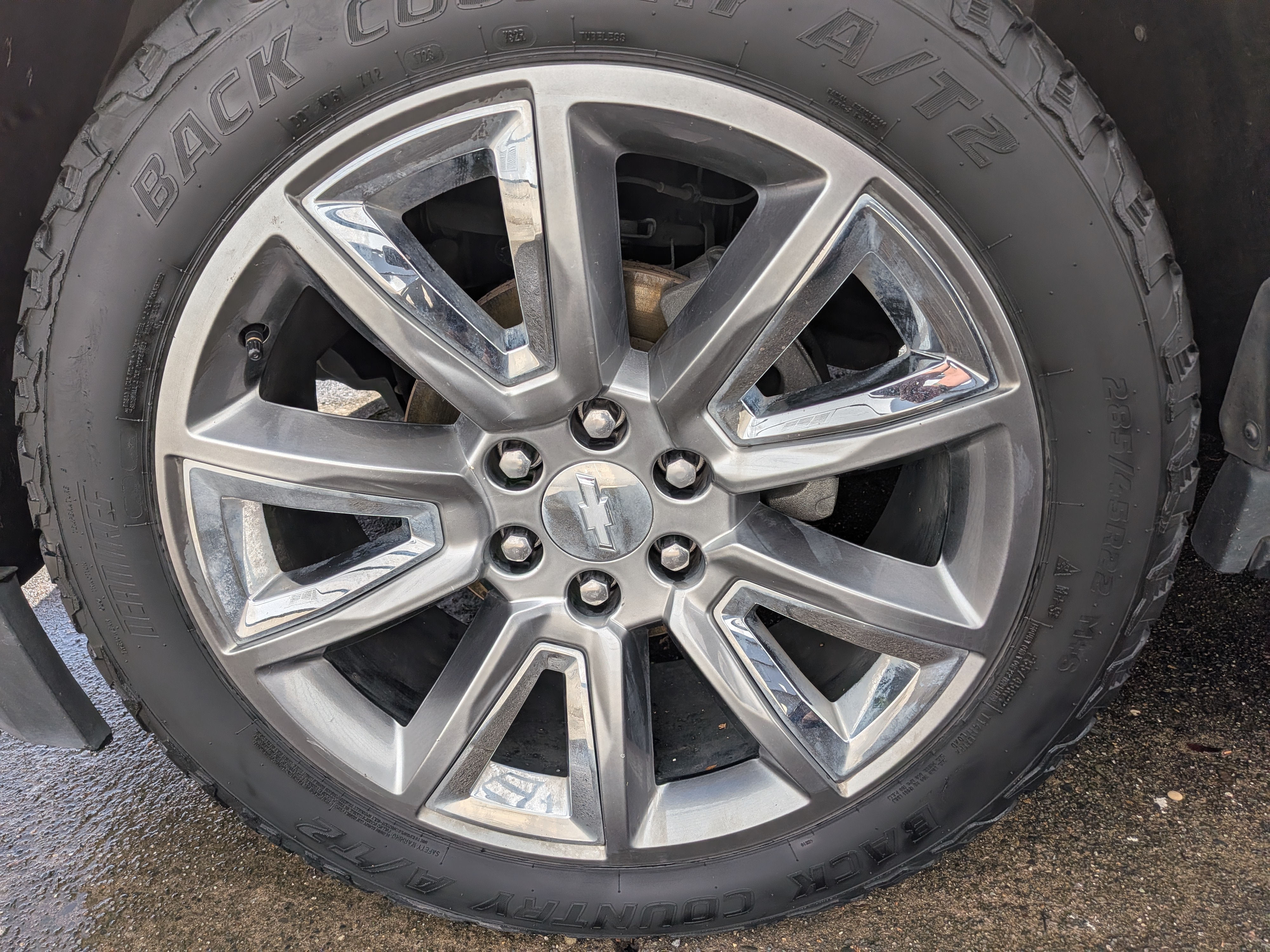 Used 2018 Chevrolet Tahoe Premier AWD/4WD image 13