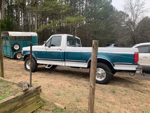 Used 1995 Ford F250 2WD Regular Cab image 1