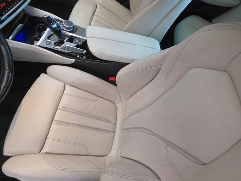 Used 2018 BMW 540i RWD image 5