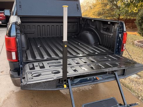 Used 2019 Ford F150 King Ranch w/ Equipment Group 601A Luxury AWD/4WD image 9