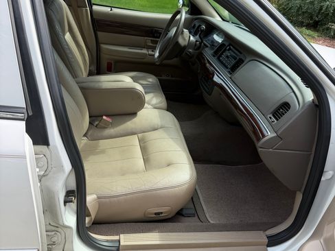 Used 2003 Mercury Grand Marquis LS RWD image 9