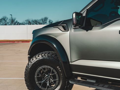 Used 2022 Ford F150 Raptor image 8