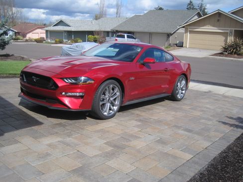 Used 2023 Ford Mustang GT Premium image 4