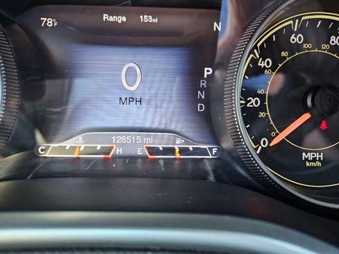 Used 2014 Jeep Cherokee Trailhawk w/ Comfort/Convenience Group image 4