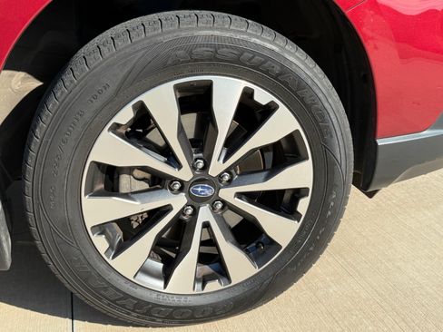 Used 2017 Subaru Outback 2.5i Limited image 21