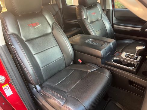 Used 2018 Toyota Tundra SR5 image 13