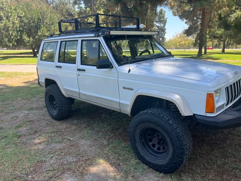 Used 1995 Jeep Cherokee Country AWD/4WD image 4