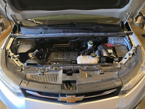 Used 2017 Chevrolet Trax LT w/ LT Convenience Package image 16