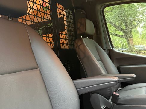 Used 2024 Mercedes-Benz Sprinter 2500 image 11