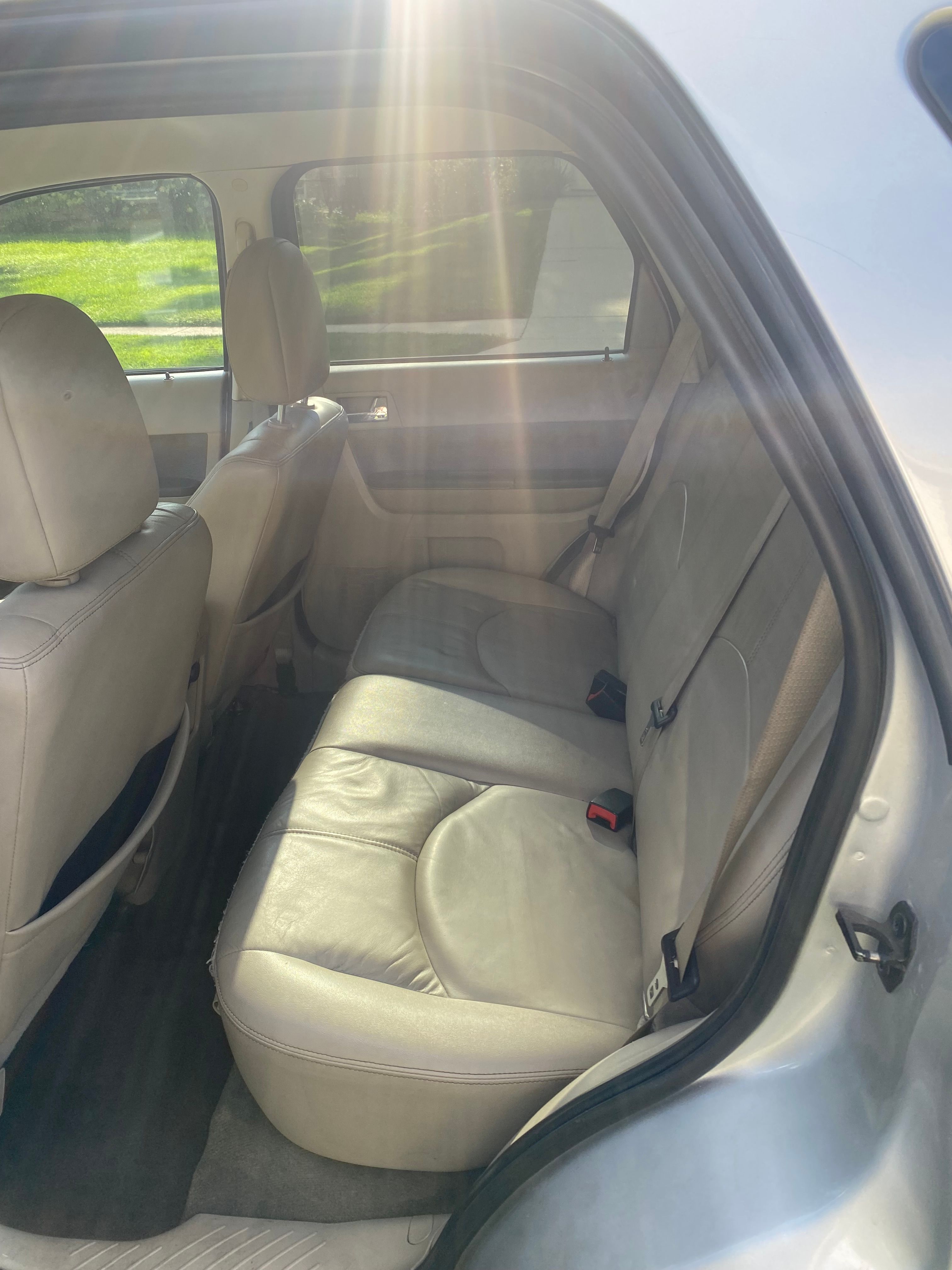 Used 2010 Mercury Mariner 2WD Hybrid image 11