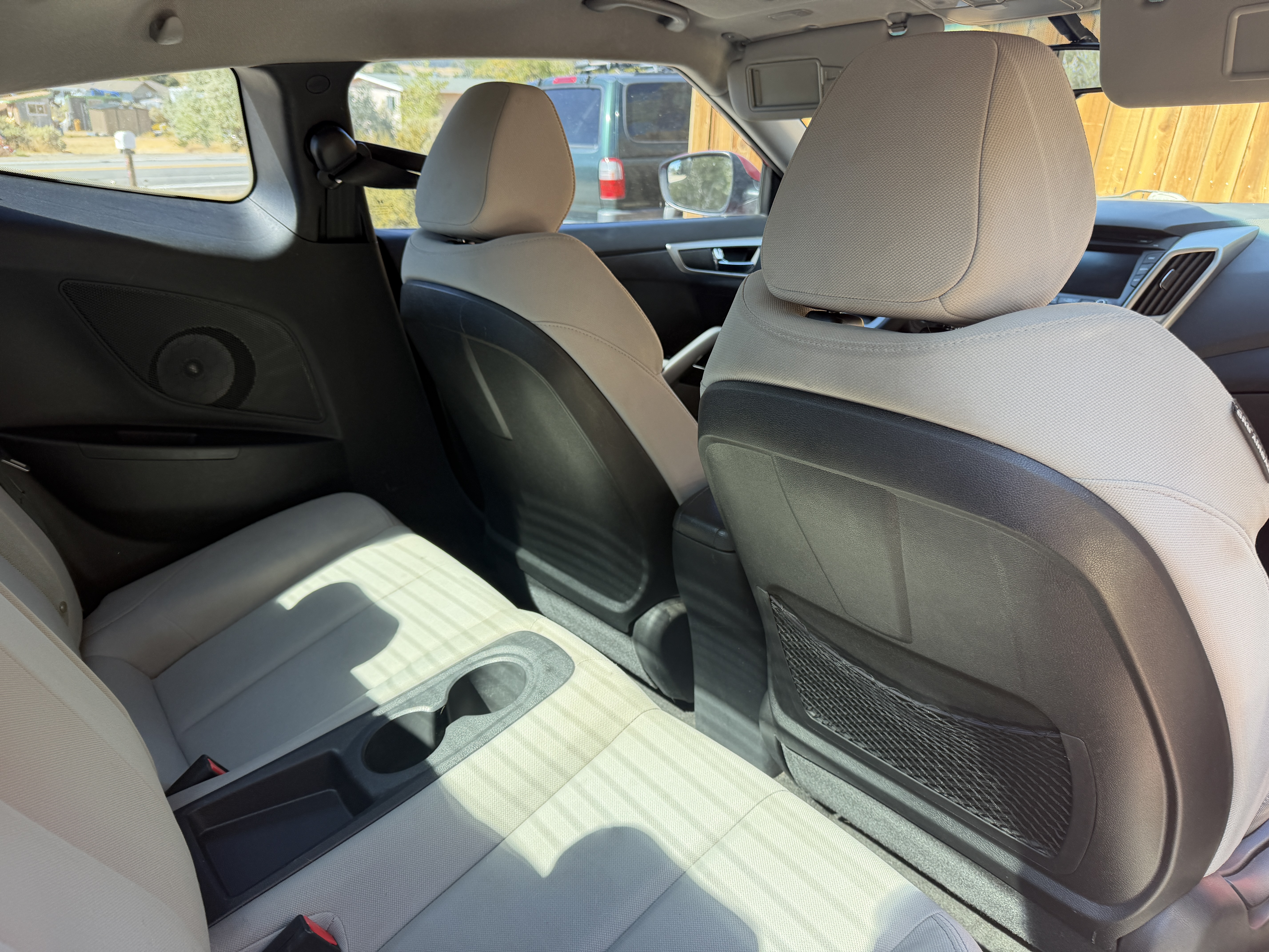 Used 2014 Hyundai Veloster FWD image 10