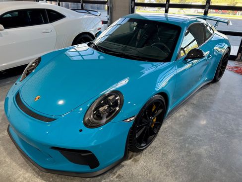 Used 2018 Porsche 911 GT3 RWD image 9
