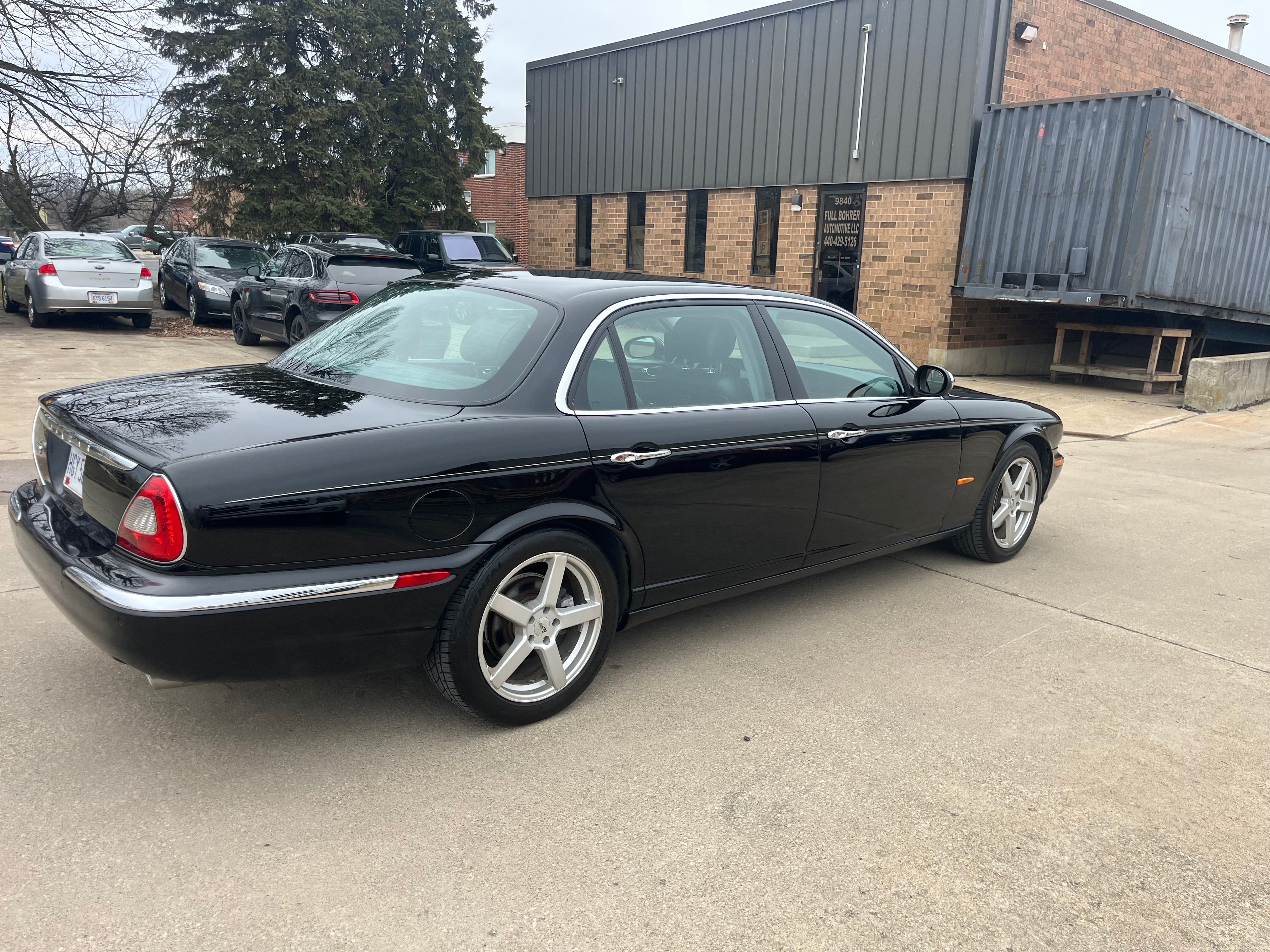 Used 2005 Jaguar XJ Vanden Plas RWD image 6