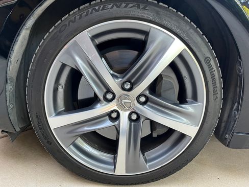 Used 2017 Lexus IS 200t w/ Premium Package image 16