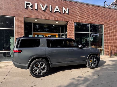 Used 2023 Rivian R1S Adventure AWD/4WD image 2
