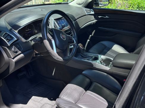 Used 2016 Cadillac SRX Luxury w/ Driver Awareness Package AWD/4WD image 11