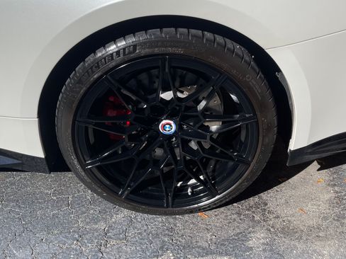 Used 2022 BMW M4 xDrive Competition w/ M Carbon Exterior Package image 9