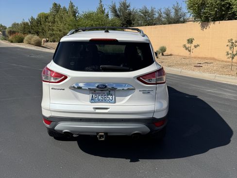 Used 2014 Ford Escape Titanium w/ Equipment Group 401A AWD/4WD image 5