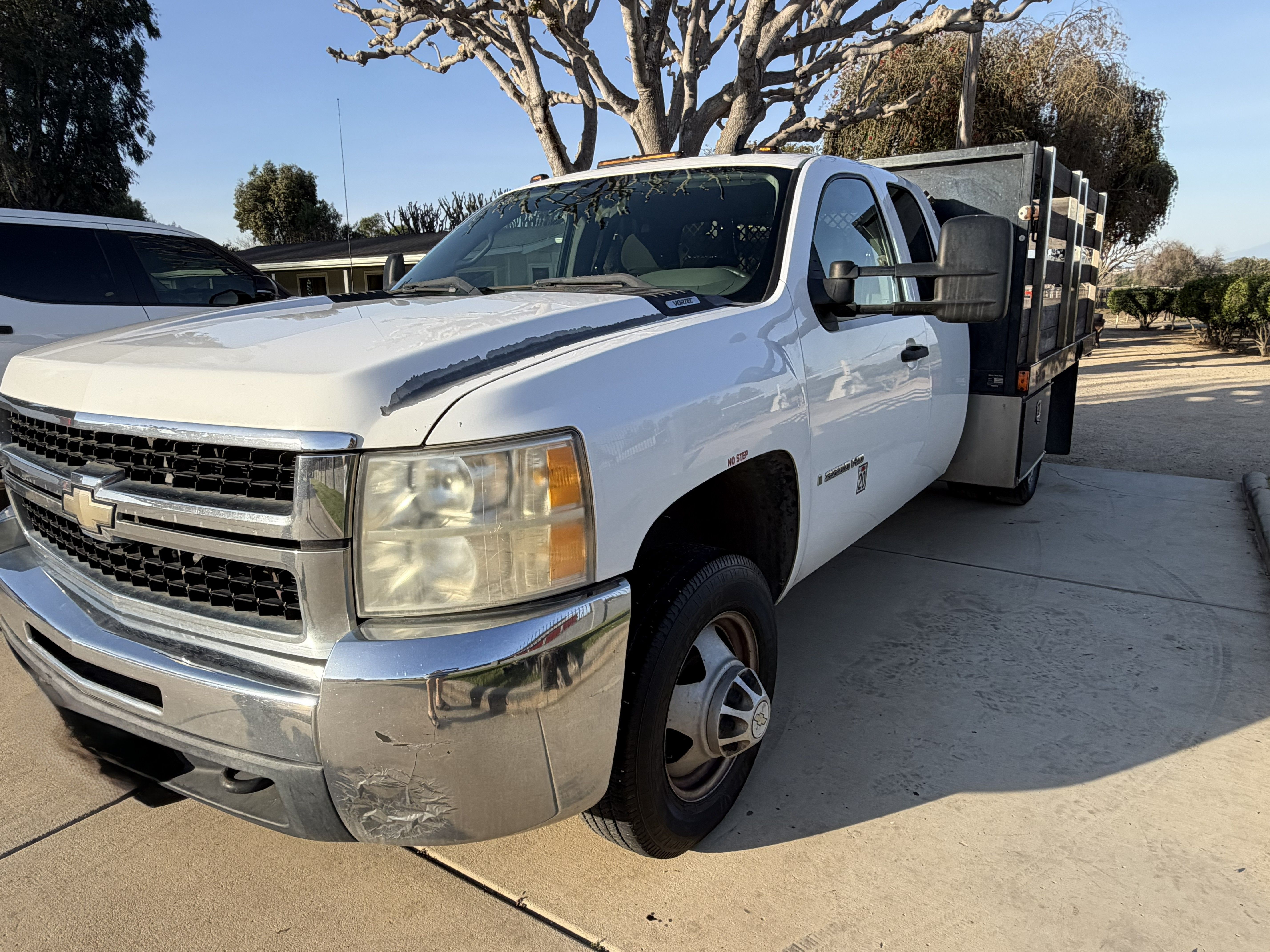 Used 2009 Chevrolet Silverado 3500 W/T RWD image 1