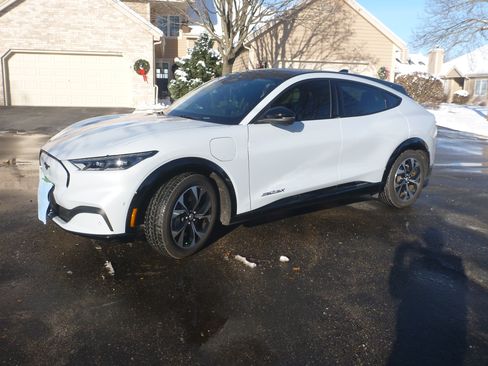 Used 2023 Ford Mustang Mach-E Premium image 1