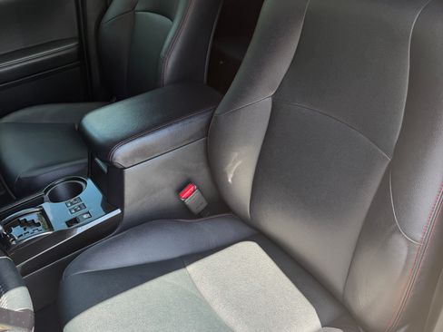 Used 2016 Toyota 4Runner TRD Pro AWD/4WD image 4