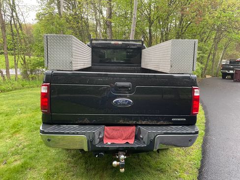 Used 2013 Ford F250 XLT w/ XLT Value Pkg AWD/4WD image 4