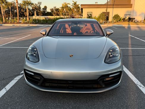 Used 2021 Porsche Panamera 4 image 4
