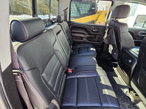 Used 2015 GMC Sierra 2500 Denali w/ Duramax Plus Package image 19