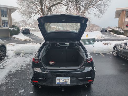 Used 2019 MAZDA MAZDA3 Hatchback image 17