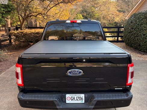 Used 2021 Ford F150 Lariat w/ Equipment Group 502A High AWD/4WD image 5