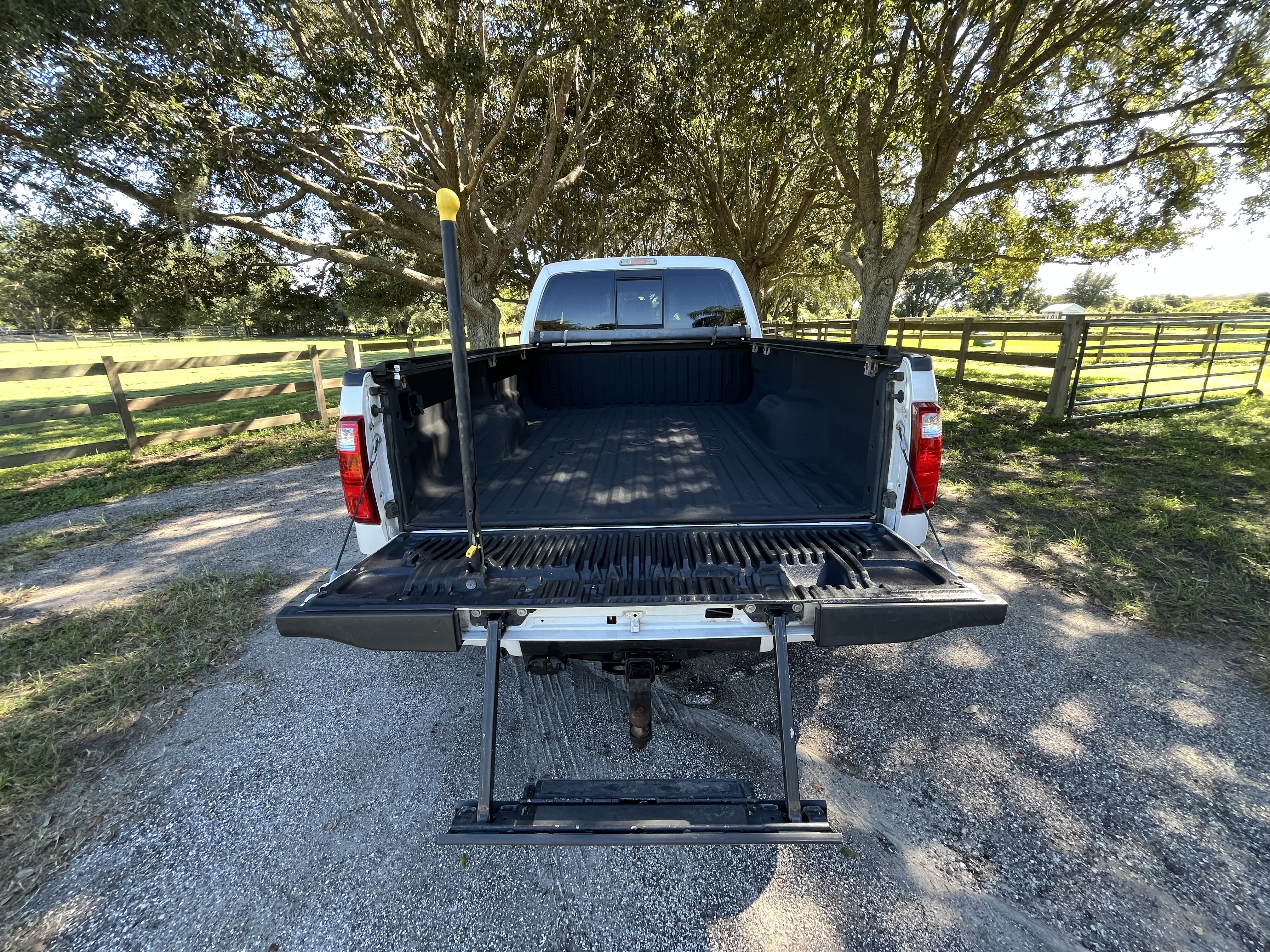 Used 2016 Ford F350 Platinum AWD/4WD image 10