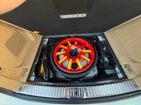 Used 2013 Porsche Cayenne Diesel AWD/4WD image 27