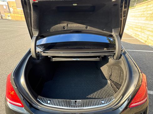 Used 2015 Mercedes-Benz S 550 4MATIC Sedan image 6
