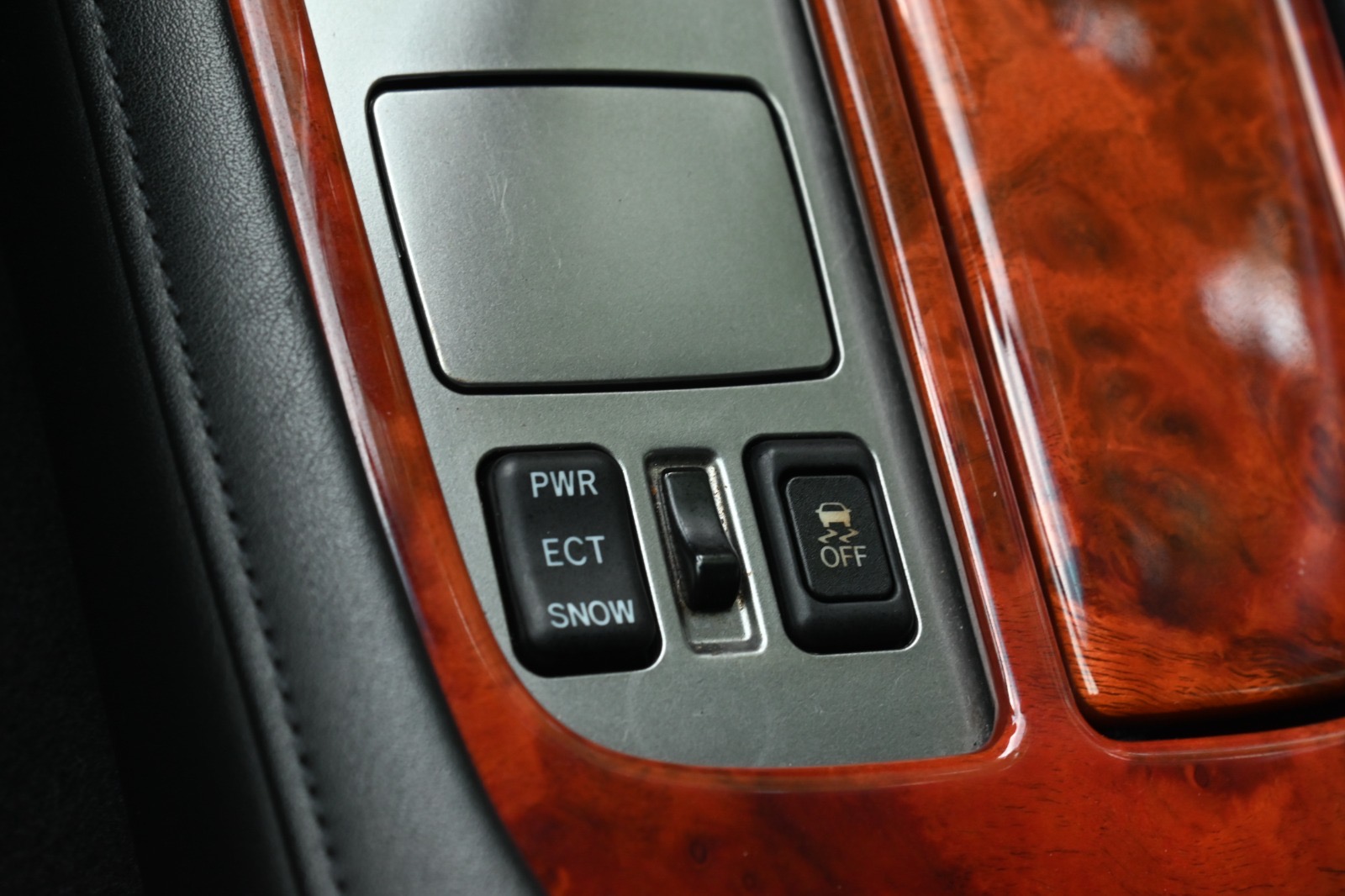 Used 2010 Lexus SC 430 Convertible w/ Preferred Accessory Package RWD image 18